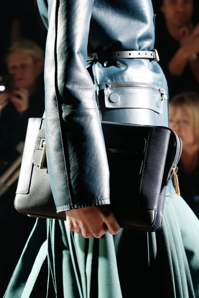 Look 65